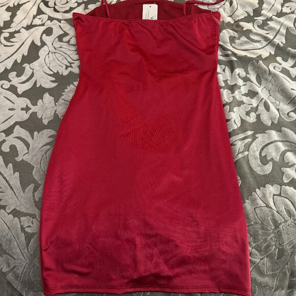 Red Dress - Picture 1 of 3